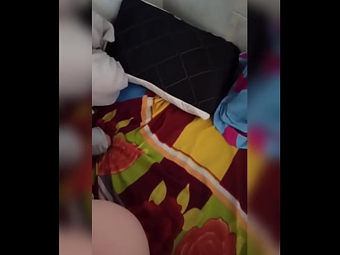 ❤️ Wandinogara naye anogara ega kumba nekuti murume wake anoenda kuzororo ini ndinotora mukana wekusvira nekuzadza mbongoro yake nemukaka. ❤️